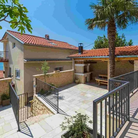 Ferienhaus In Crikvenica 5239 Dramalj