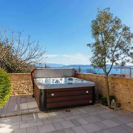 In 5239 Crikvenica