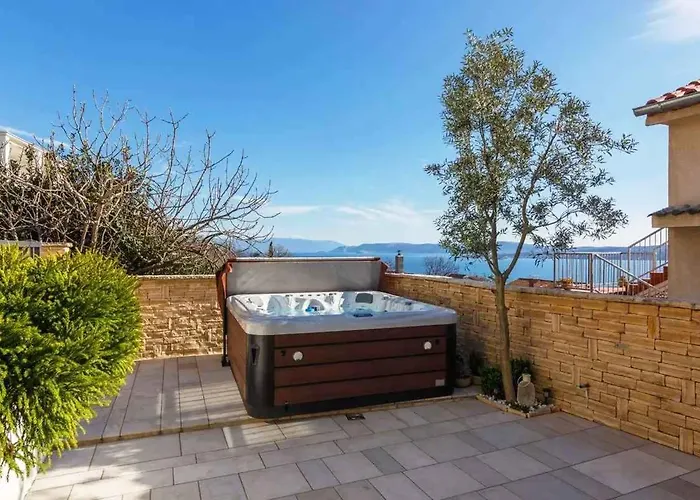 In 5239 Crikvenica